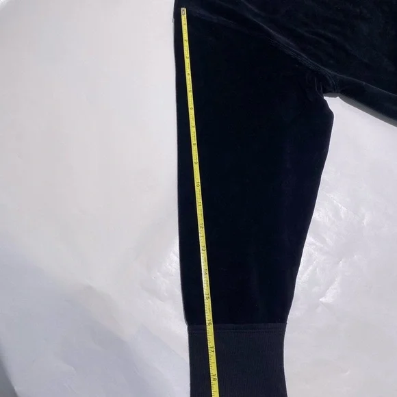 Wide Neck Velour JoyLab Long Sleeve sweatshirt - Picture 3 of 9